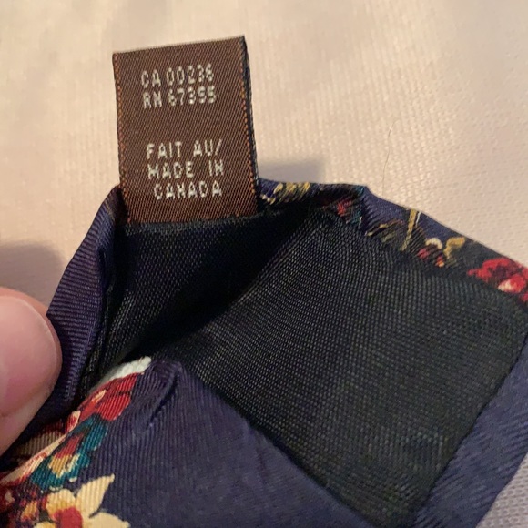 Vintage Bob Smith 100%silk necktie made in Canada - Picture 9 of 12